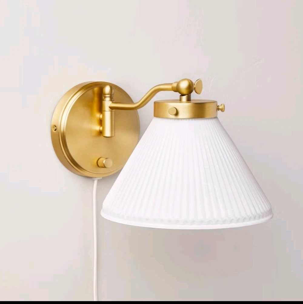 Hearth & Hand Reeded Milk Glass Wall Sconce Brass Finish Lamp Light